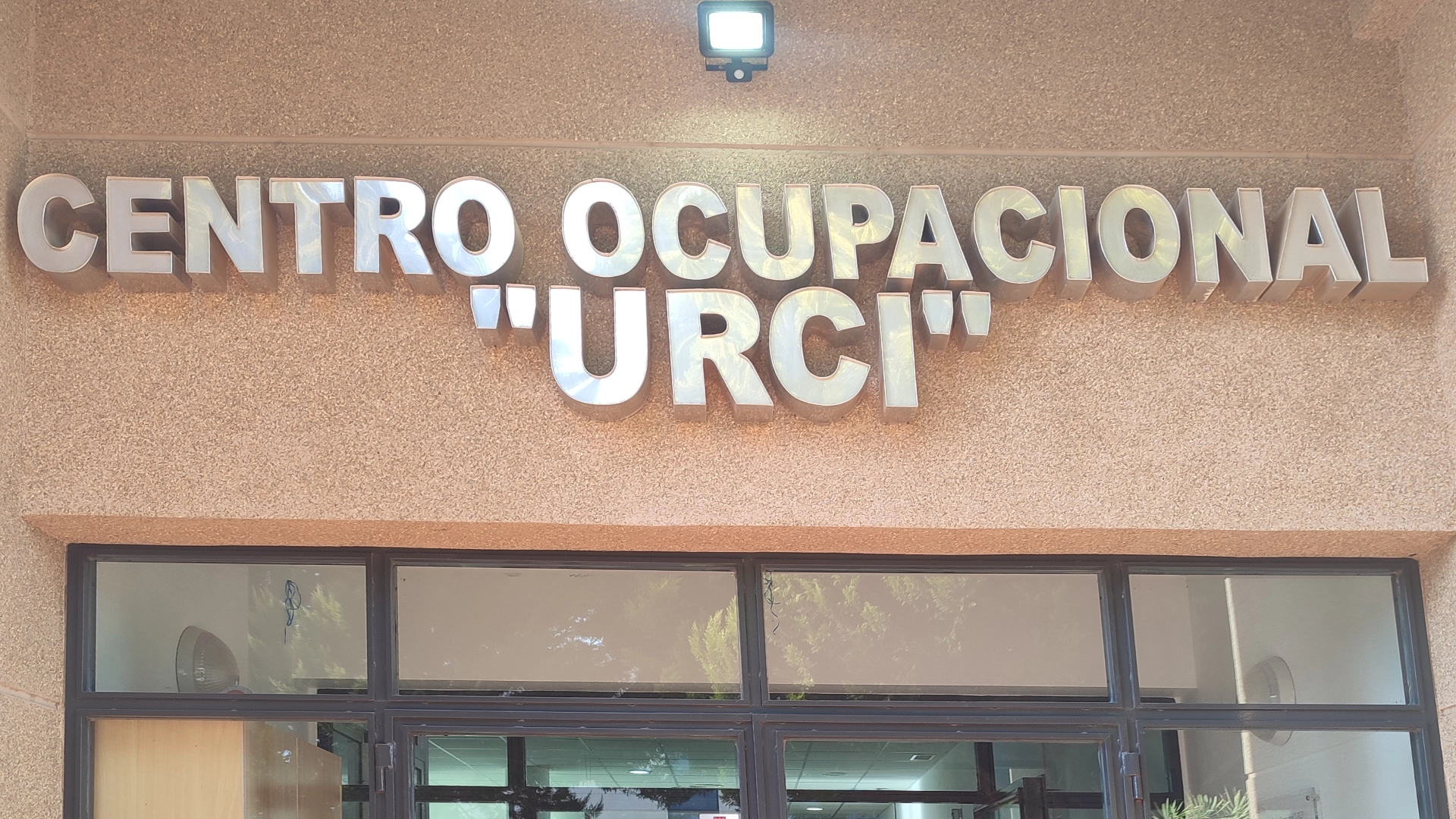 Entrada del Centro Ocupacional URCI en Águilas.